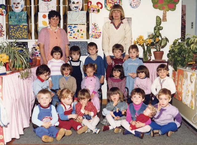 Classe Maternelle 1982-83 petits