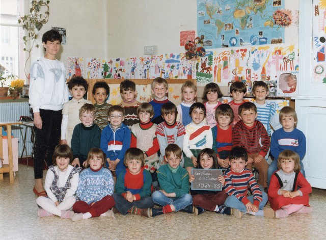 Classe Maternelle 1984-85 grands