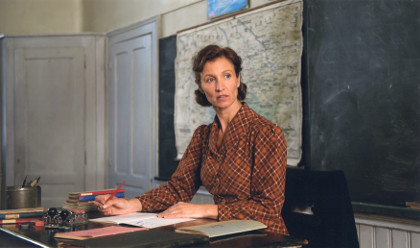 Alexandra Lamy, dans le rôle de Christine, l'institutrice.