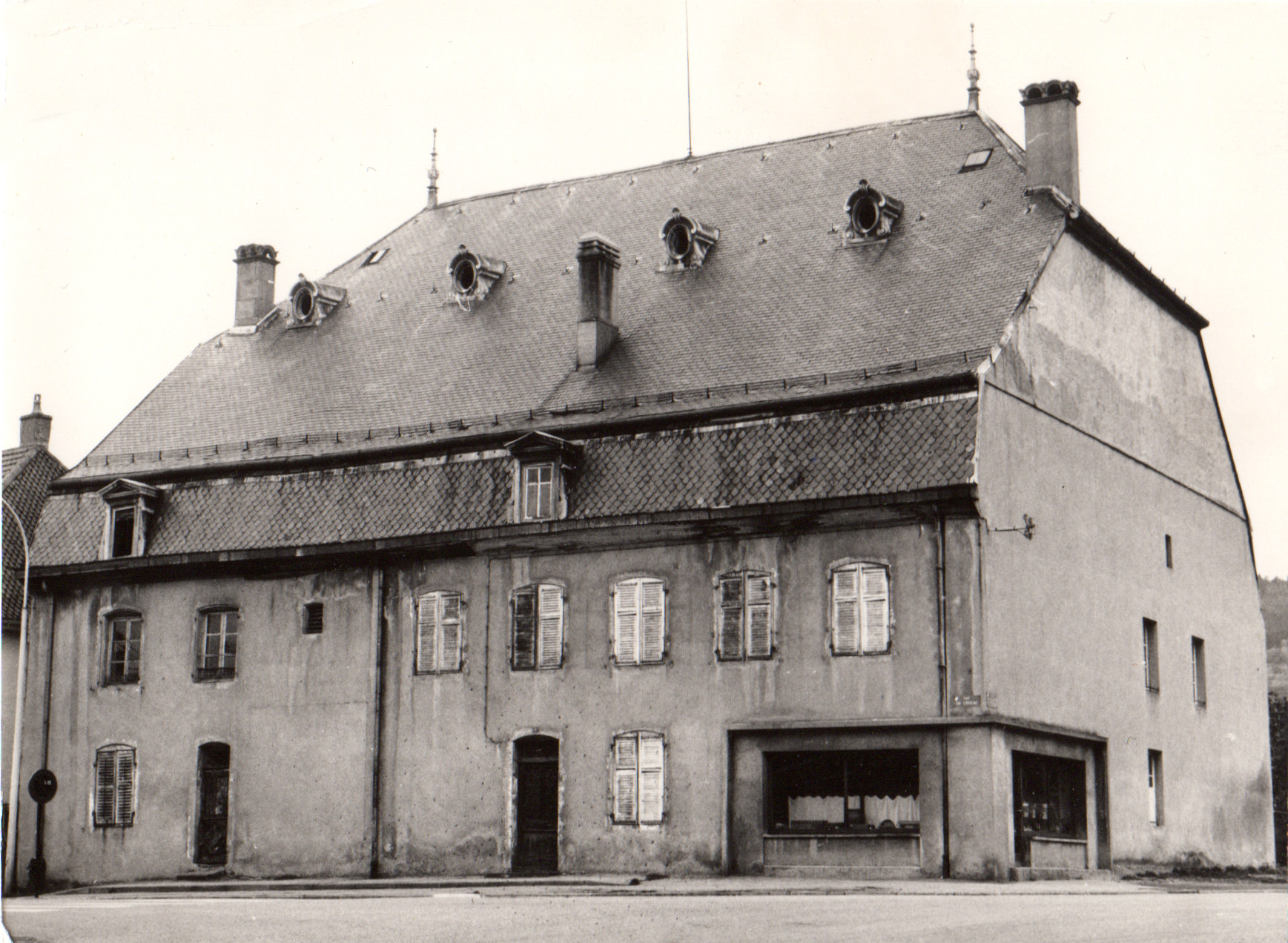 La maison Ribeaupierre,<br>devenue annexe de la Coopérative Agricole de Saint-Dié, (1960).