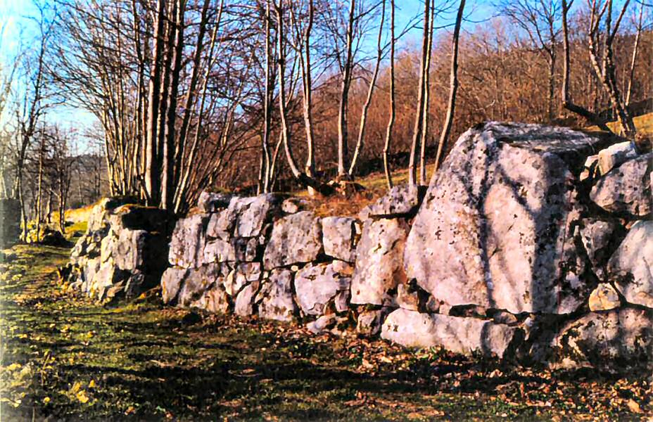 Des blocs de granite cyclop��ens (3).