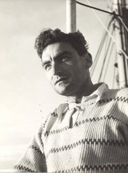 Robert Pommier à bord du navire polaire « Commandant Charcot » en 1948.