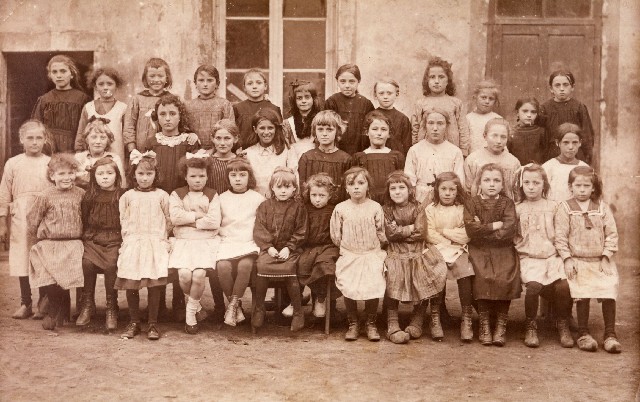 Classe Primaire filles 1921-22-2