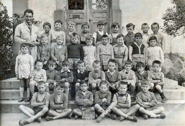 Classe Primaire garçons CE1 1956-57