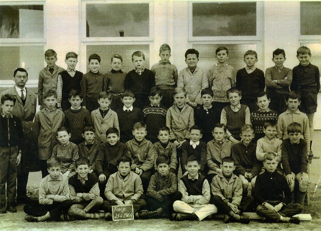 Classe Primaire garçons CM2 1963-64